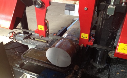 石河镇卧式带锯床加工时出现明显振荡如何排查？